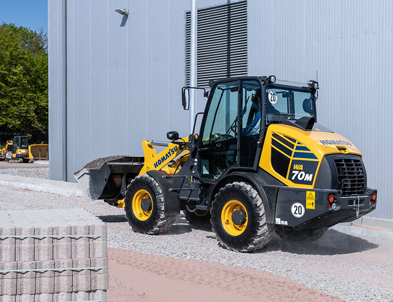 Chargeuses sur pneus compactes WA70M-8