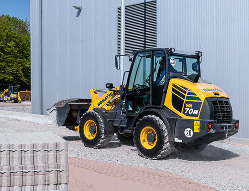 Chargeuses sur pneus compactes WA70M-8